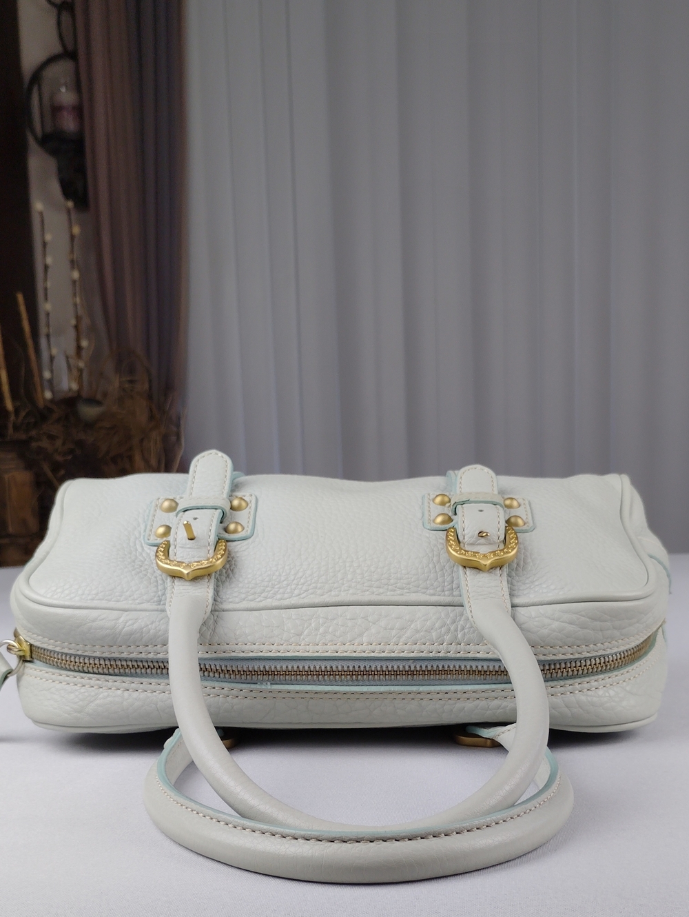 Dooney & Bourke Women's Tote Handbag. - Picture 8 of 16